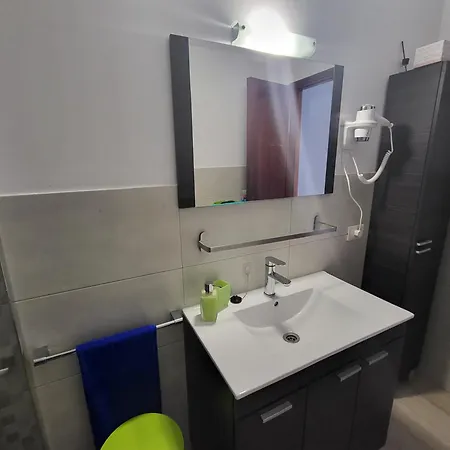 Gueldera Apartment *